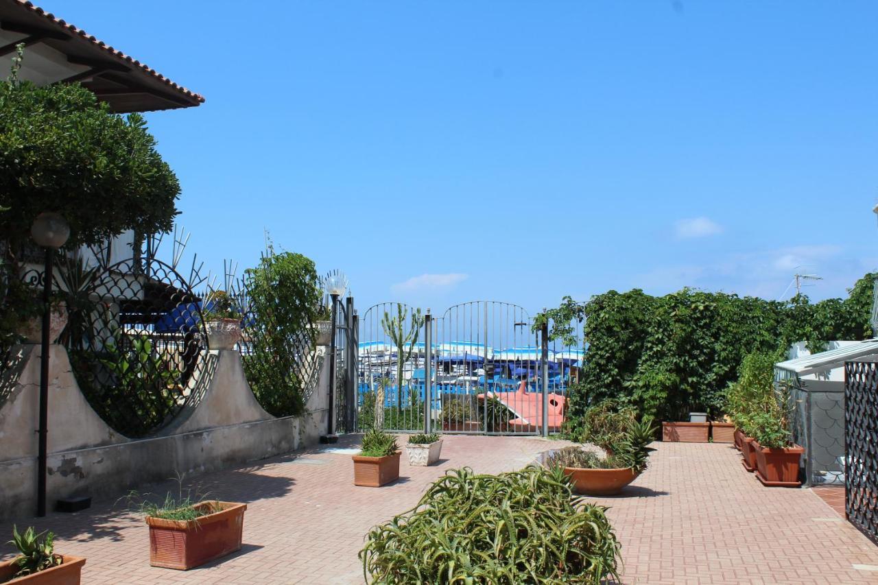 La Casa Ridente : Ischia Porto Διαμέρισμα Εξωτερικό φωτογραφία